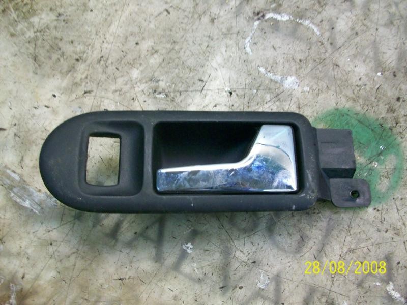 Recambio de maneta interior delantera derecha para volkswagen golf iv berlina (1j1) highline referencia OEM IAM   