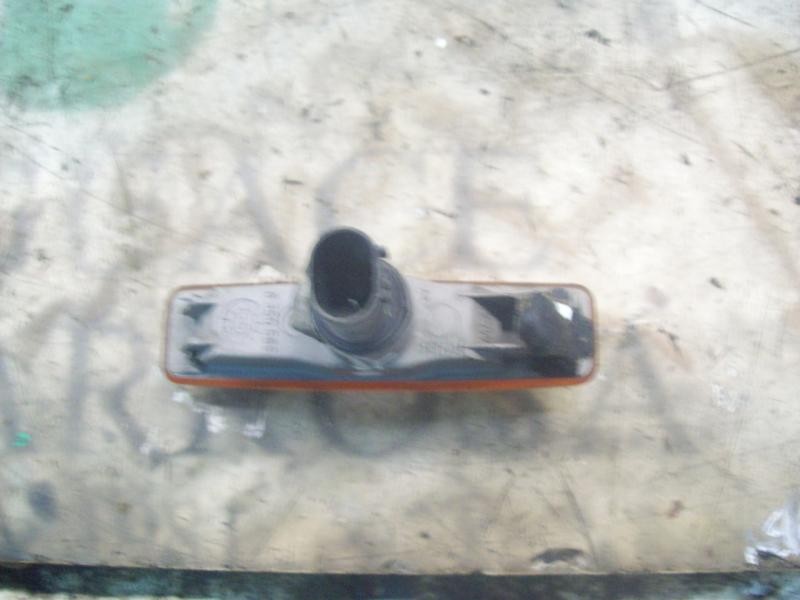 Recambio de piloto lateral izquierdo para bmw serie 5 berlina (e39) 523i referencia OEM IAM 63148360589  
