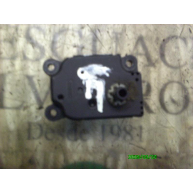 Recambio de motor apertura trampillas climatizador para ford focus berlina (cak) st 170 referencia OEM IAM   