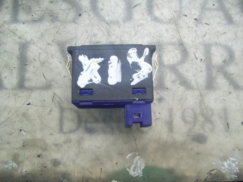 Recambio de modulo electronico para bmw serie 5 berlina (e39) 523i referencia OEM IAM 61318363694  