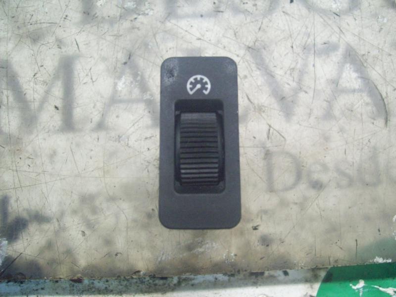 Recambio de modulo electronico para bmw serie 5 berlina (e39) 523i referencia OEM IAM 61318360461  