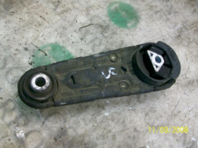 Recambio de soporte cambio para renault megane ii coupe/cabrio confort authentique referencia OEM IAM   