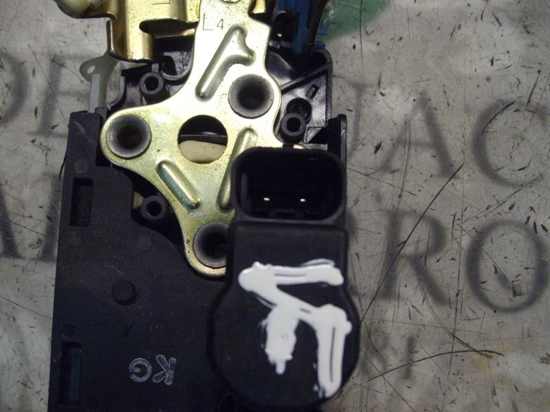 Recambio de cerradura puerta trasera izquierda para chevrolet lacetti cdx referencia OEM IAM   