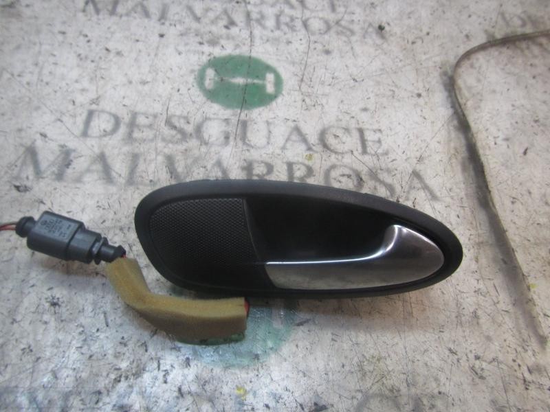 Recambio de maneta interior delantera derecha para seat leon (1p1) comfort limited referencia OEM IAM 5P0837114B3Q7  