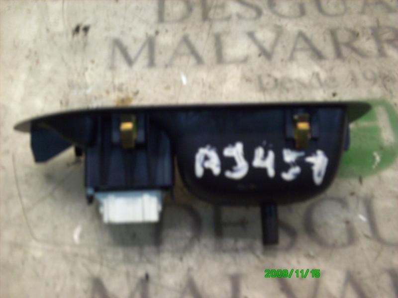 Recambio de mando elevalunas trasero derecho para renault laguna ii (bg0) dynamique referencia OEM IAM   