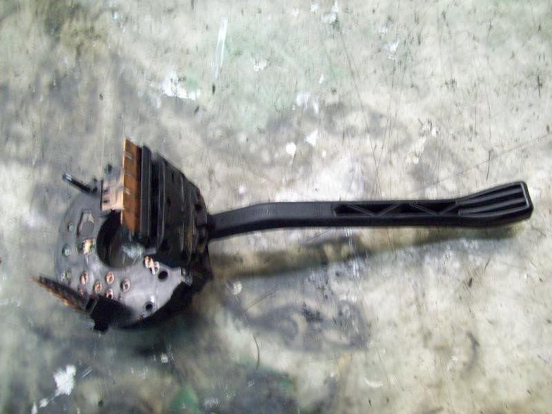 Recambio de mando intermitentes para seat marbella 0.9 cat referencia OEM IAM   