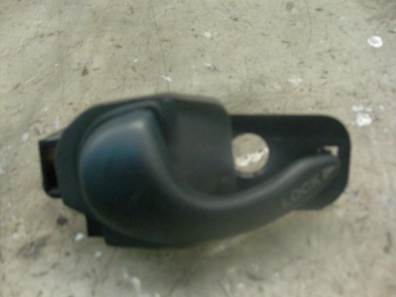 Recambio de maneta interior delantera izquierda para fiat doblo (119) 1.9 d sx referencia OEM IAM   