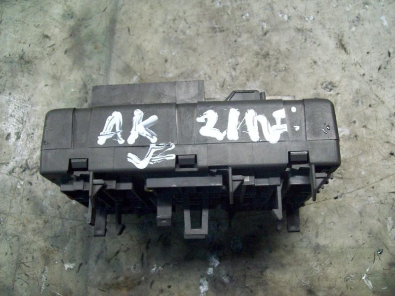 Recambio de caja reles / fusibles para citroën berlingo 1.9 diesel referencia OEM IAM   