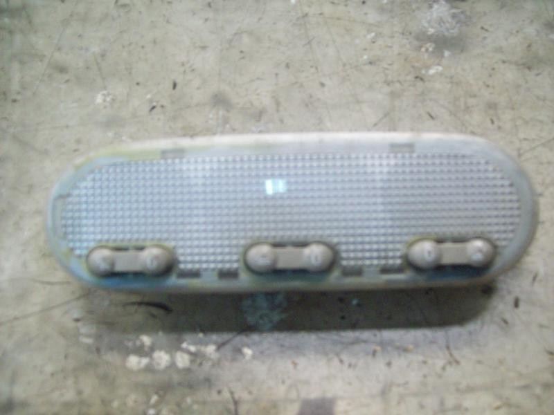 Recambio de piloto interior para renault megane ii berlina 5p confort authentique referencia OEM IAM   