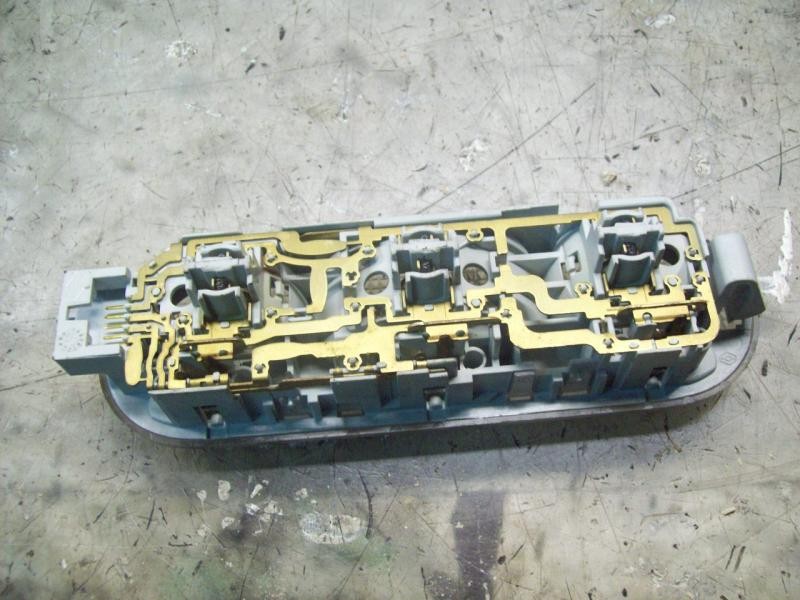 Recambio de piloto interior para renault megane ii berlina 5p confort authentique referencia OEM IAM   