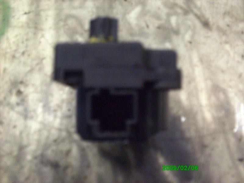 Recambio de motor apertura trampillas climatizador para ford focus berlina (cap) ghia referencia OEM IAM   