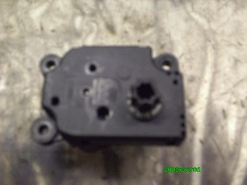 Recambio de motor apertura trampillas climatizador para ford focus berlina (cap) ghia referencia OEM IAM   