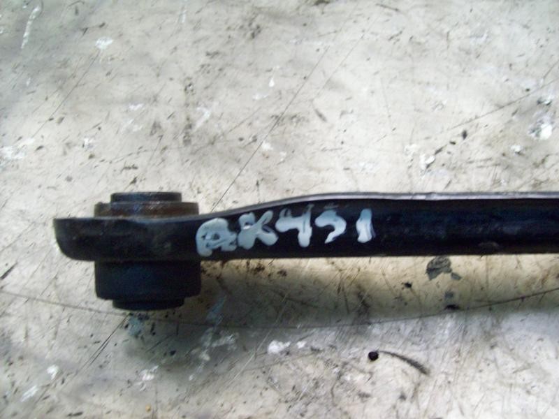 Recambio de brazo suspension inferior trasero izquierdo para ford focus berlina (cap) ghia referencia OEM IAM   