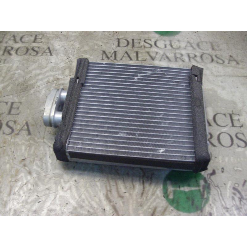 Recambio de radiador calefaccion / aire acondicionado para volkswagen polo (9n3) edition referencia OEM IAM   