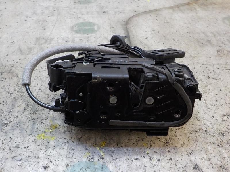 Recambio de cerradura puerta trasera derecha para seat ibiza (kj1) style referencia OEM IAM 5TA839016E  