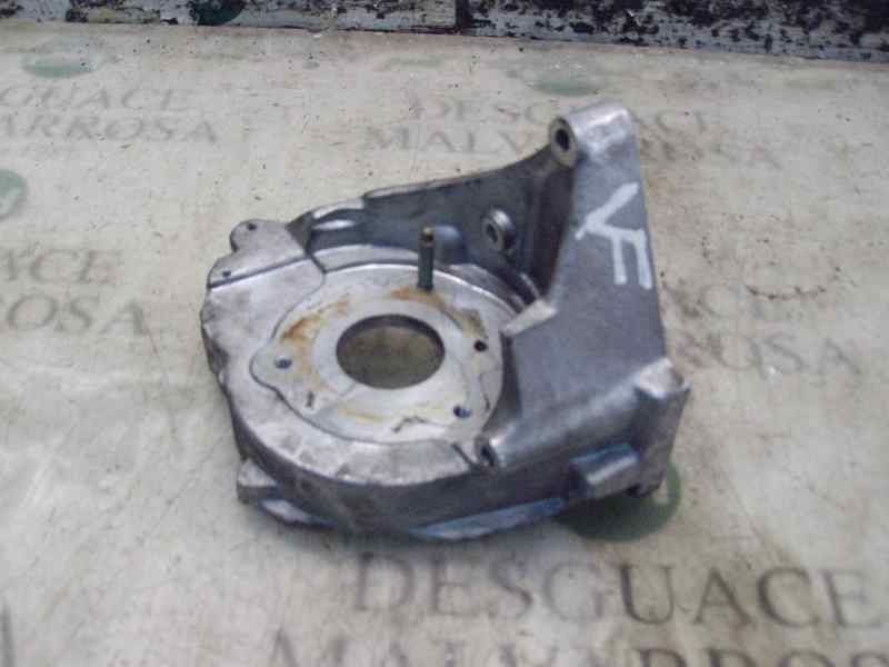 Recambio de soporte bomba inyeccion para citroën c5 berlina 2.0 hdi referencia OEM IAM   