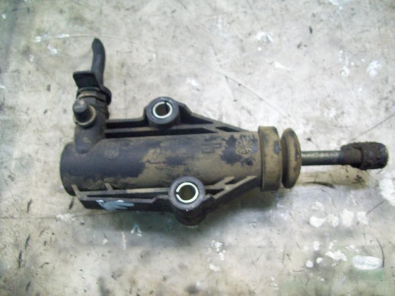 Recambio de bomba embrague para fiat stilo (192) 1.6 16v cat referencia OEM IAM 55183389 55186930 