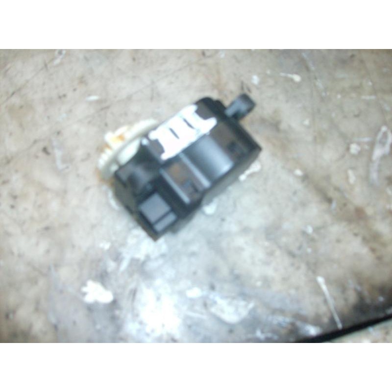 Recambio de motor electrico para ford fiesta (cbk) ghia referencia OEM IAM   