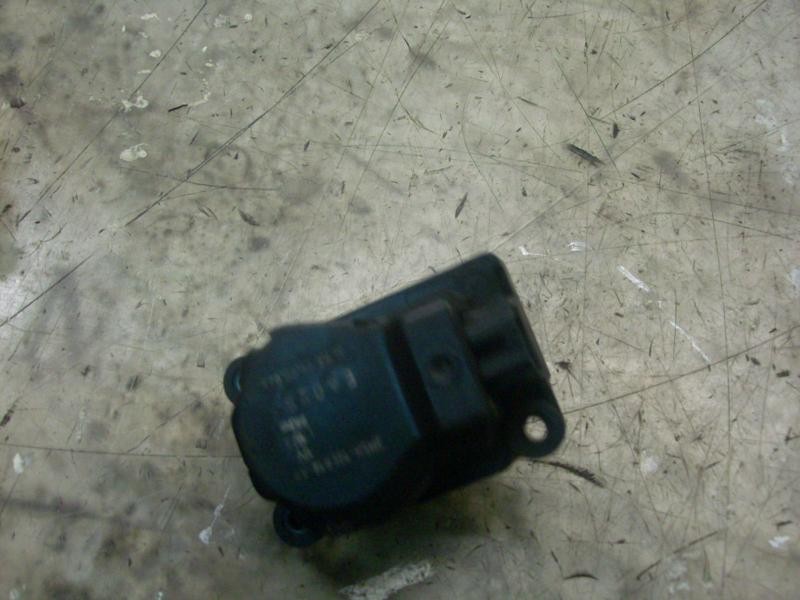 Recambio de motor apertura trampillas climatizador para ford fiesta (cbk) ghia referencia OEM IAM   