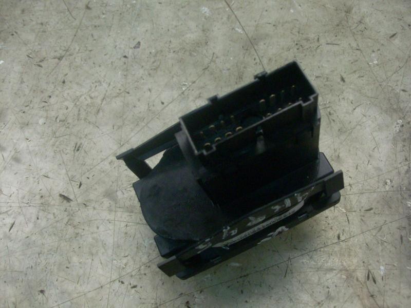 Recambio de mando luces para ford fiesta (cbk) ghia referencia OEM IAM   