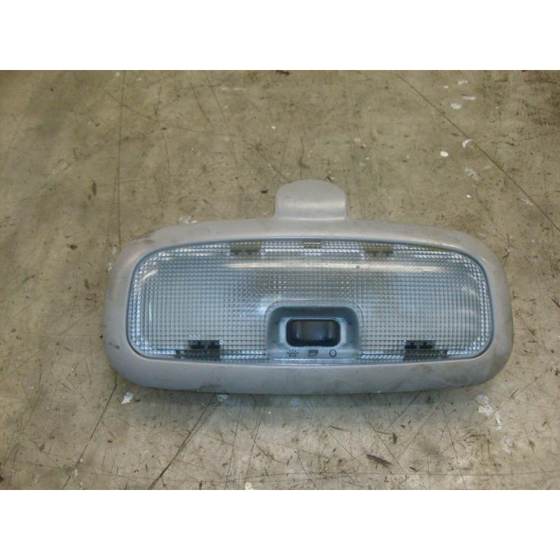 Recambio de piloto interior para ford fiesta (cbk) ghia referencia OEM IAM   