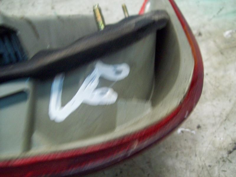 Recambio de piloto trasero izquierdo para ford fiesta berl./courier 1.3 cat referencia OEM IAM   