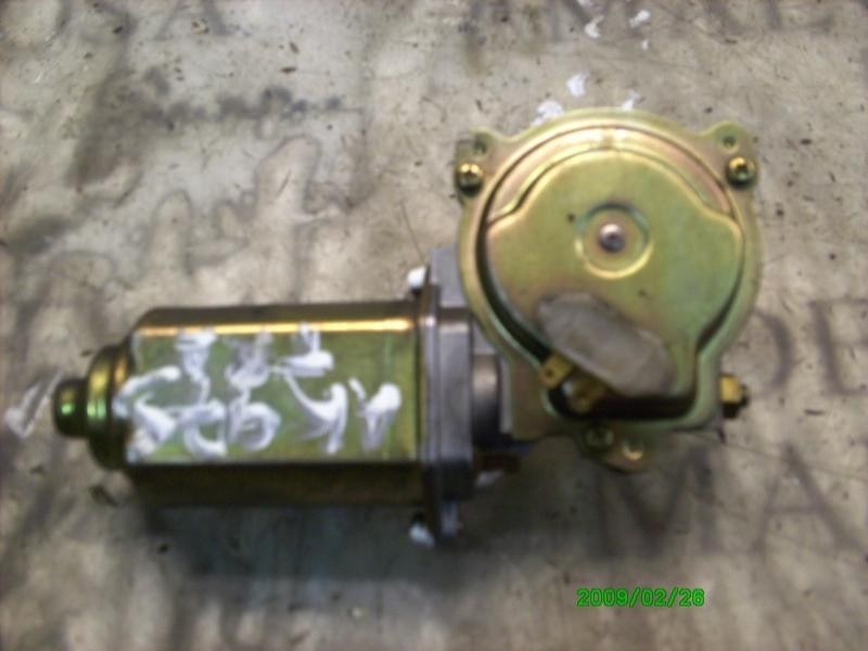 Recambio de motor limpia trasero para nissan terrano (wd21) 2.7 turbodiesel referencia OEM IAM   