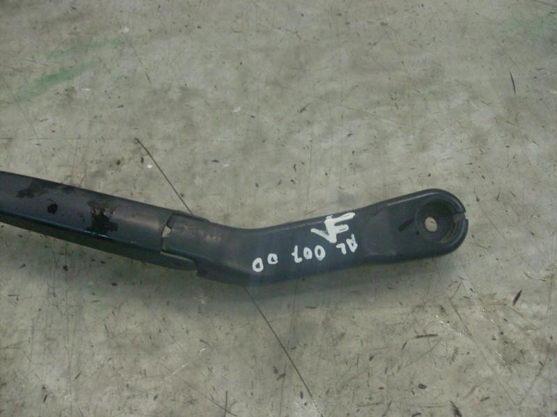 Recambio de brazo limpia delantero derecho para opel meriva enjoy referencia OEM IAM   