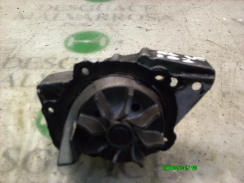 Recambio de bomba agua para citroën xsara break 1.9 turbodiesel referencia OEM IAM   