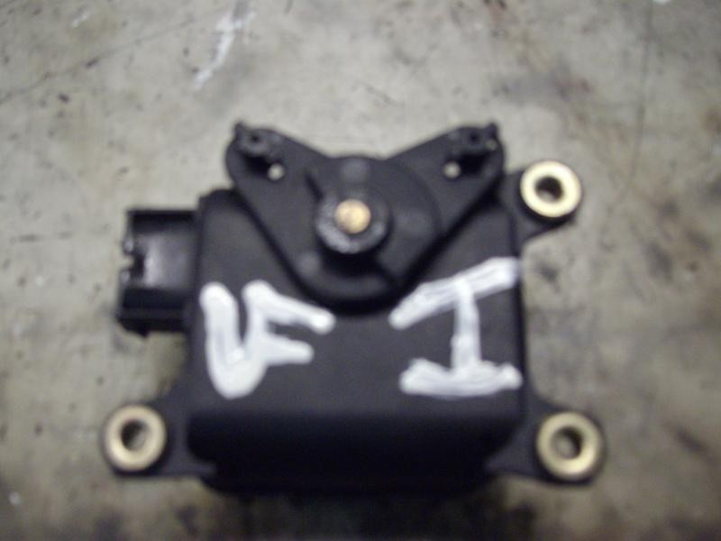 Recambio de motor apertura trampillas climatizador para volkswagen passat variant (3b6) comfortline referencia OEM IAM   