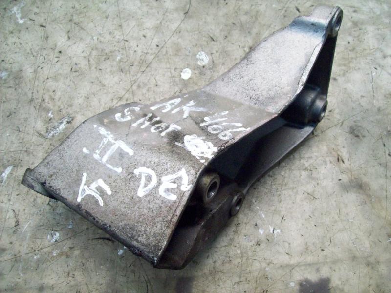 Recambio de soporte motor delantero para volkswagen passat variant (3b6) comfortline referencia OEM IAM   