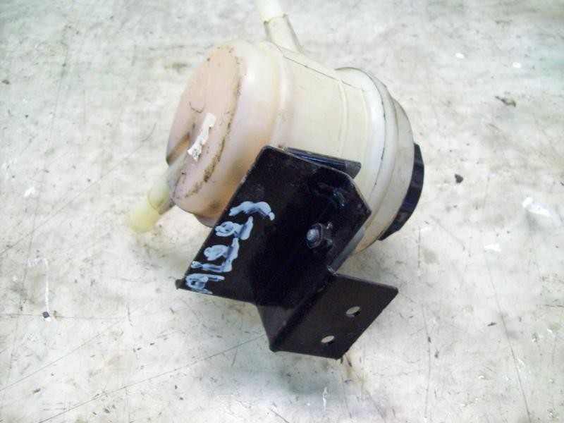 Recambio de deposito servo para kia shuma ii 1.6 ls berlina portón referencia OEM IAM   