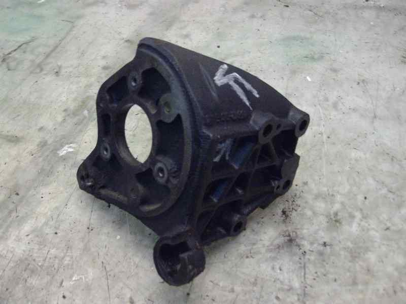 Recambio de soporte bomba inyeccion para nissan trade 100 referencia OEM IAM   