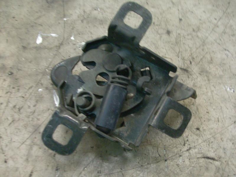 Recambio de cerradura capot para fiat doblo (119) 1.9 d elx referencia OEM IAM   