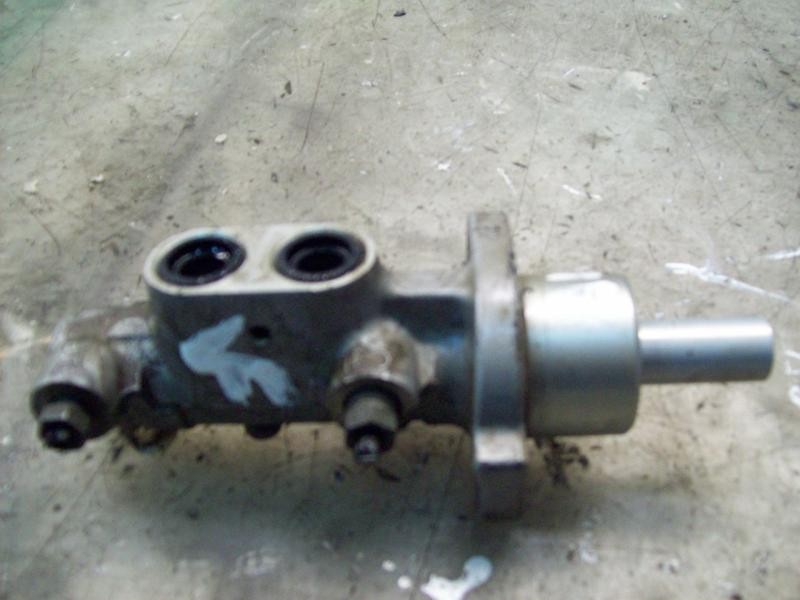 Recambio de bomba freno para peugeot 206 cc cc referencia OEM IAM   