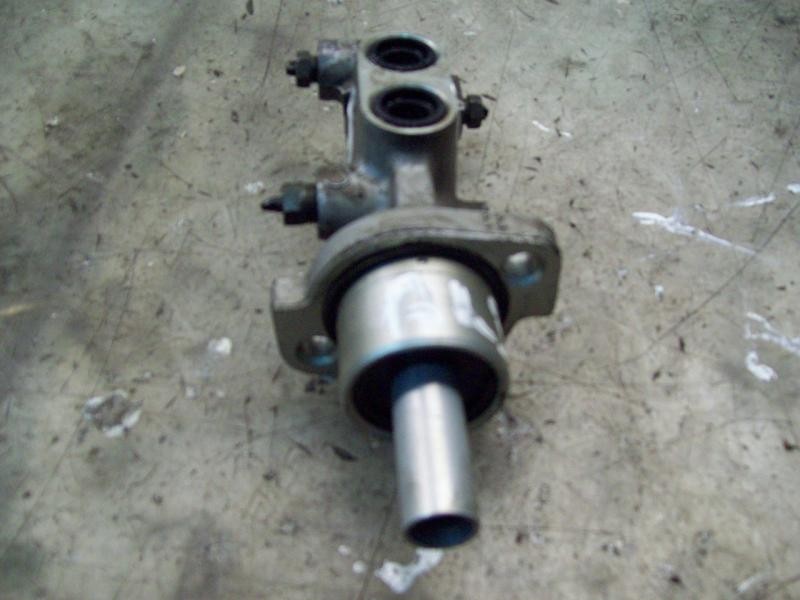 Recambio de bomba freno para peugeot 206 cc cc referencia OEM IAM   