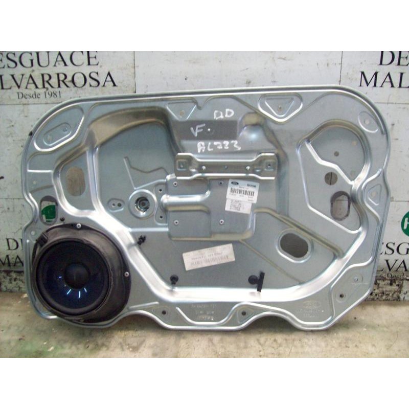 Recambio de elevalunas delantero derecho para ford focus berlina (cap) ghia referencia OEM IAM 1738646  