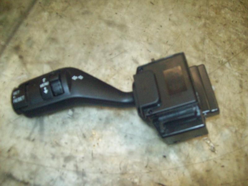 Recambio de mando intermitentes para ford focus berlina (cap) ghia referencia OEM IAM 1362588  
