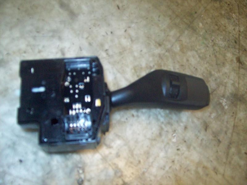 Recambio de mando intermitentes para ford focus berlina (cap) ghia referencia OEM IAM 1362588  