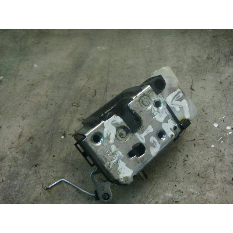 Recambio de cerradura puerta delantera izquierda para fiat punto berlina (188) 1.2 cat referencia OEM IAM   