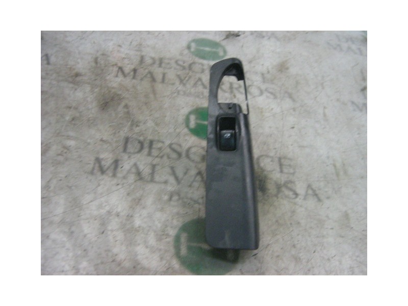 Recambio de mando elevalunas trasero izquierdo para daewoo tacuma cdx referencia OEM IAM   