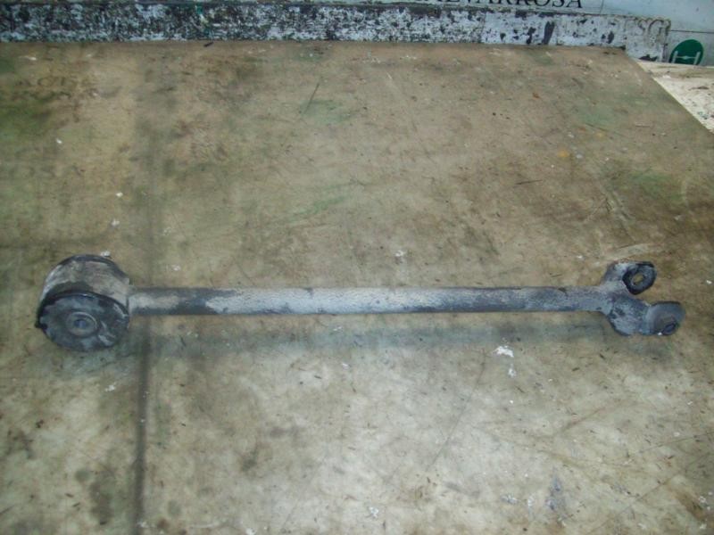 Recambio de brazo suspension inferior trasero derecho para hyundai tucson (jm) 2.0 crdi comfort (4wd) referencia OEM IAM 551102E