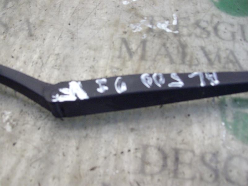 Recambio de brazo limpia delantero izquierdo para hyundai tucson (jm) 2.0 crdi comfort (4wd) referencia OEM IAM 983112E001  