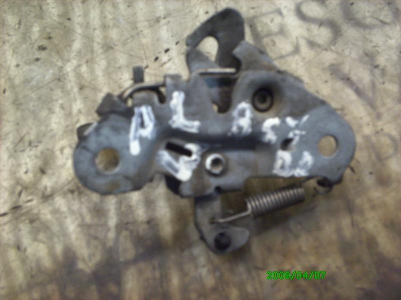 Recambio de cerradura capot para peugeot 206 berlina 1.9 diesel referencia OEM IAM   