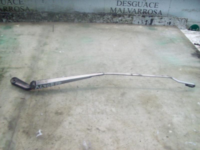 Recambio de brazo limpia delantero derecho para volkswagen golf iv berlina (1j1) highline referencia OEM IAM   