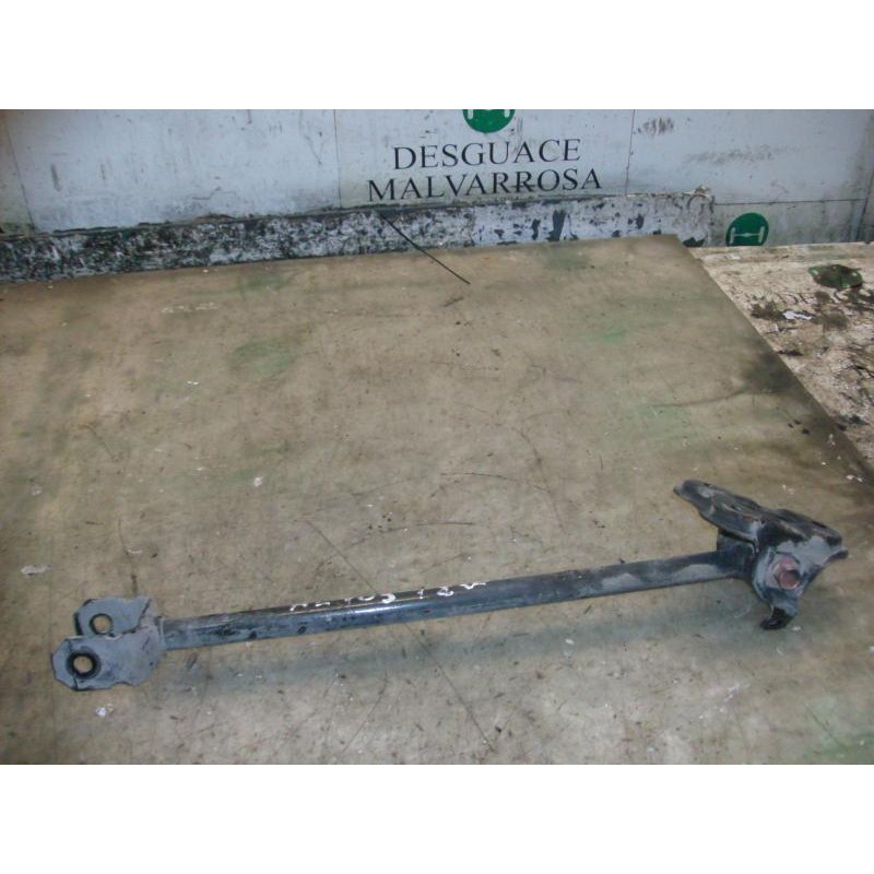 Recambio de brazo suspension inferior trasero izquierdo para hyundai coupe (gk) 1.6 fx referencia OEM IAM 551002D100  