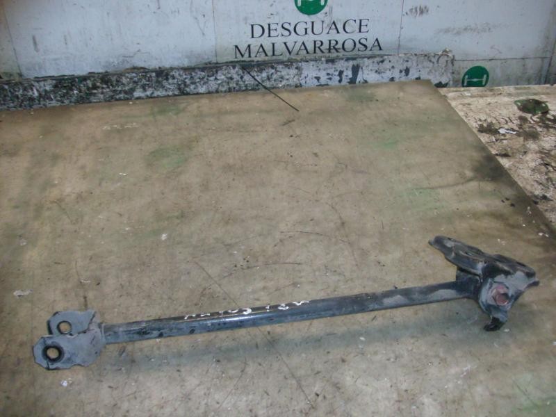 Recambio de brazo suspension inferior trasero izquierdo para hyundai coupe (gk) 1.6 fx referencia OEM IAM 551002D100  