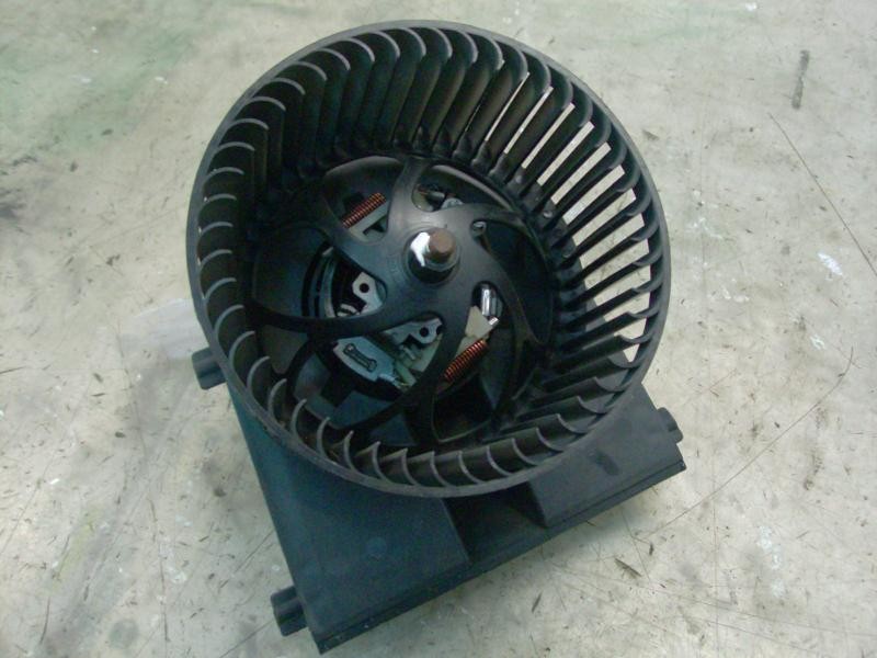 Recambio de motor calefaccion para volkswagen golf iv berlina (1j1) gti referencia OEM IAM   