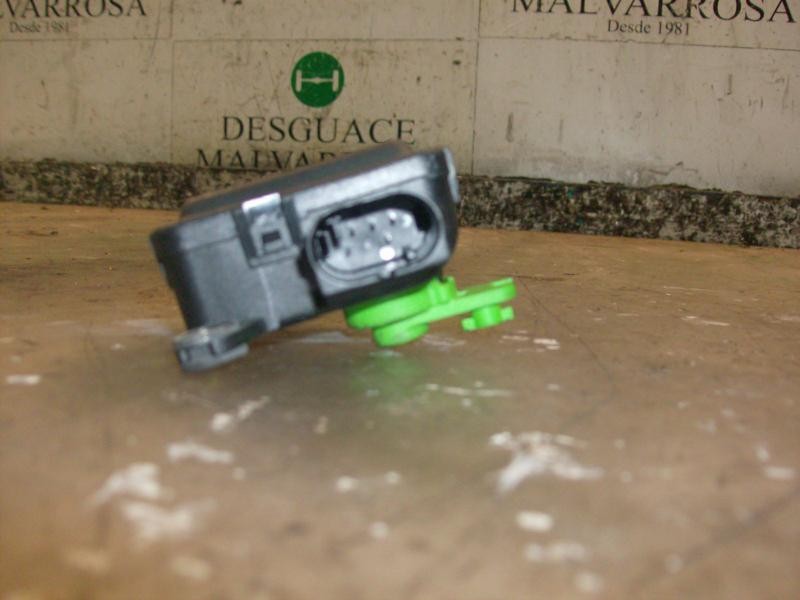 Recambio de motor apertura trampillas climatizador para volkswagen golf iv berlina (1j1) gti referencia OEM IAM   