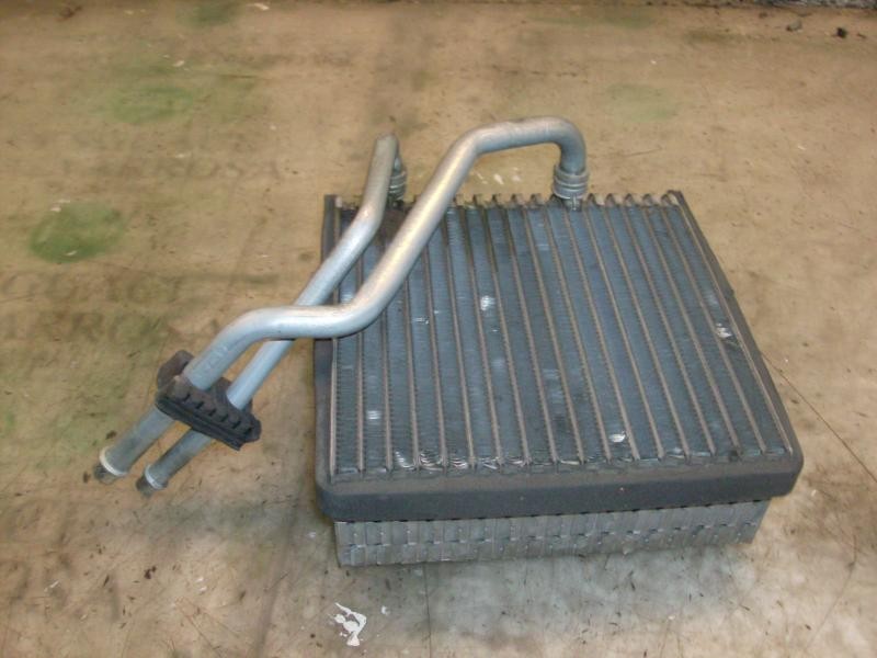 Recambio de evaporador aire acondicionado para audi a3 (8l) 1.8 ambiente referencia OEM IAM 1J1820007B  